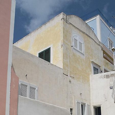 Ferienwohnung Bilocale Sant'Antonio Ponza Zimmer foto
